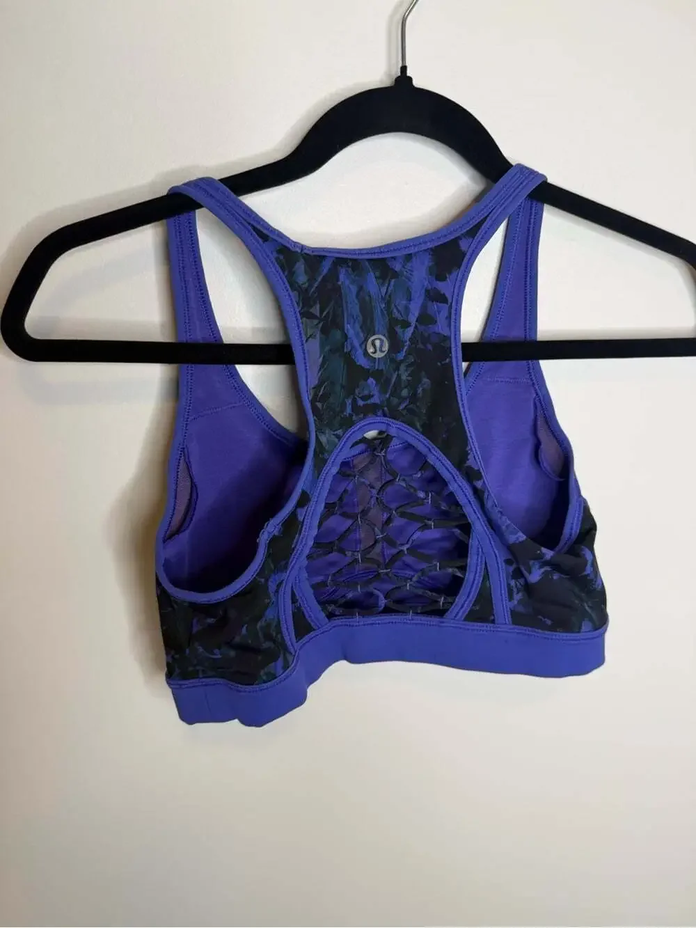 Lululemon Sweaty or Not Bra size 6 purple